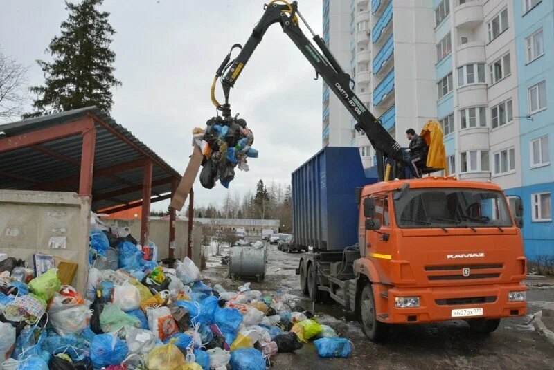 Вывоз бытового мусора в Оренбурге с погрузкой в октябре