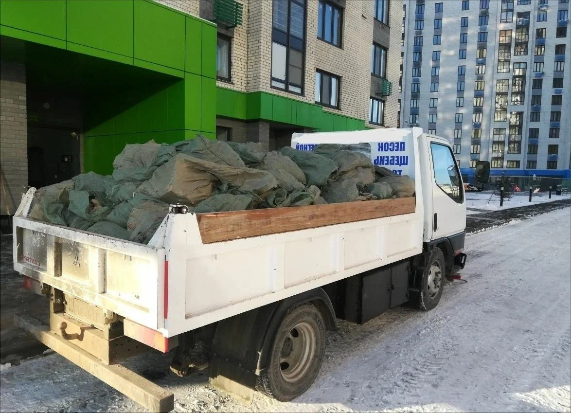 Вывоз мусора грузовым фургоном 3 тонны в Оренбурге — цена от 1373 руб., ПроМусор